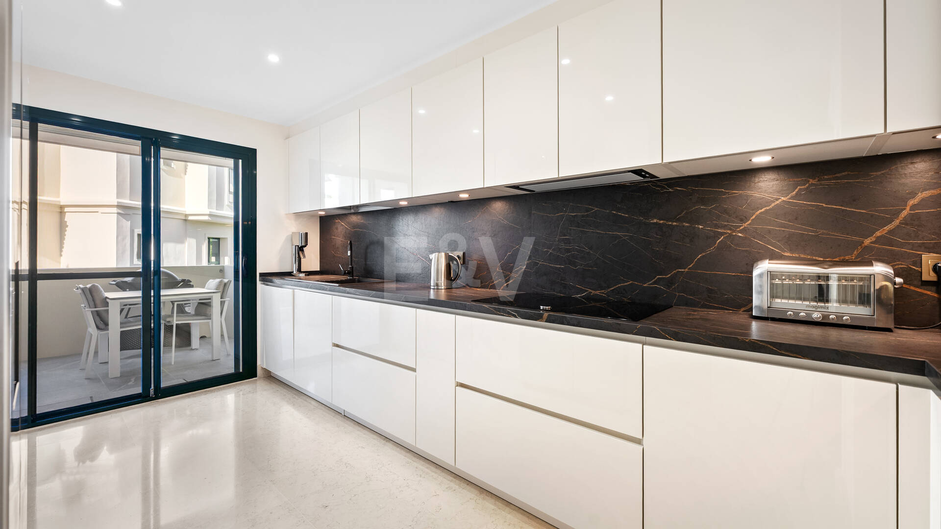 Golfside Appartement au rez-de-chaussée élevé avec vues sur la montagne et équipements Resort-Style