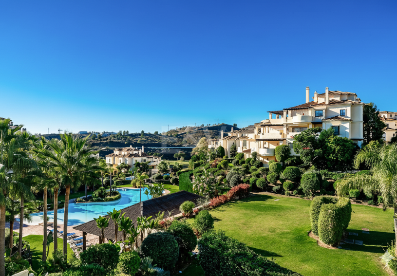Golfside erhöhtes Erdgeschoss-Apartment mit Bergblick und Resort-ähnlichen Annehmlichkeiten