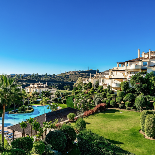 Golfside erhöhtes Erdgeschoss-Apartment mit Bergblick und Resort-ähnlichen Annehmlichkeiten
