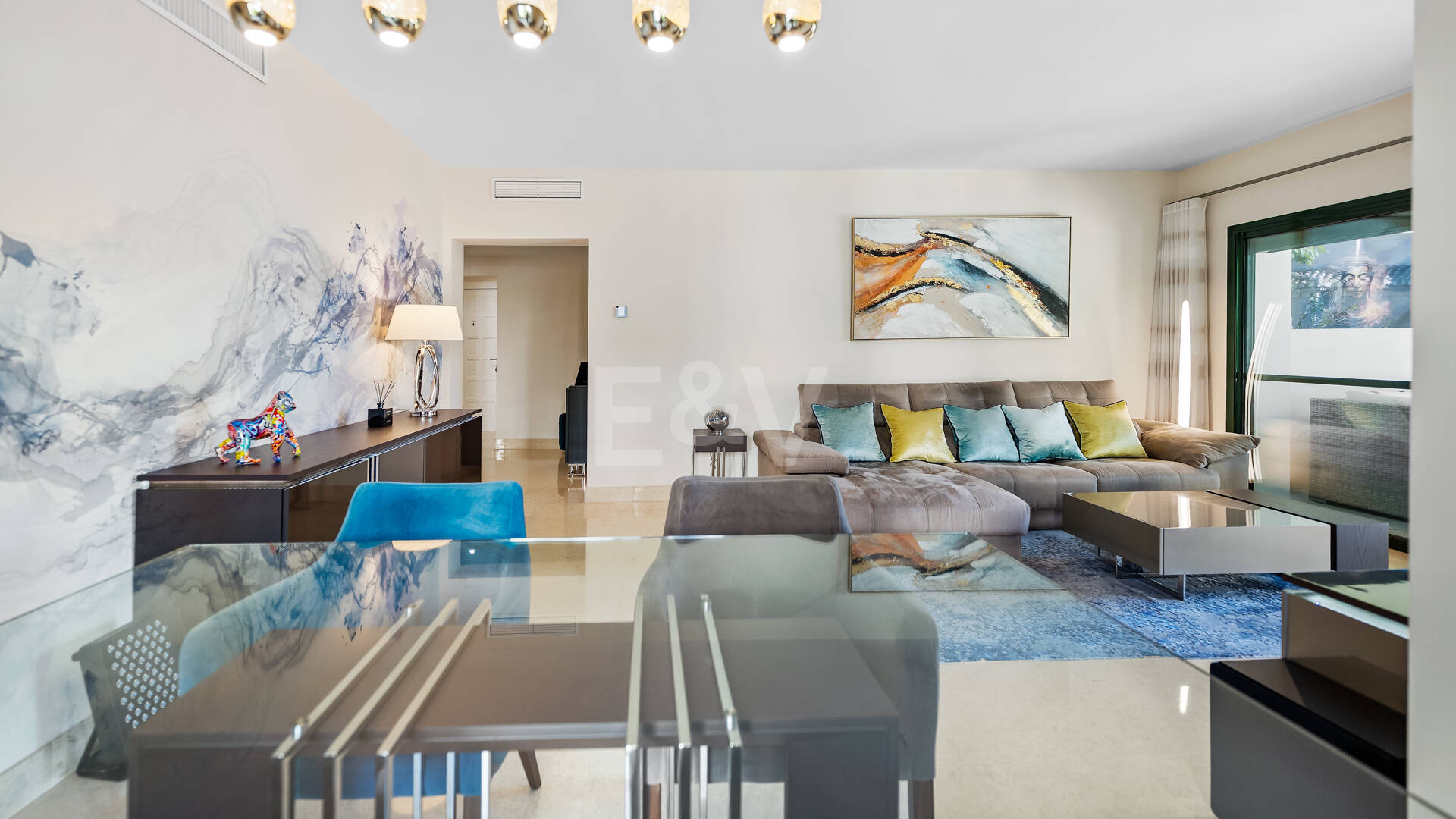 Golfside erhöhtes Erdgeschoss-Apartment mit Bergblick und Resort-ähnlichen Annehmlichkeiten