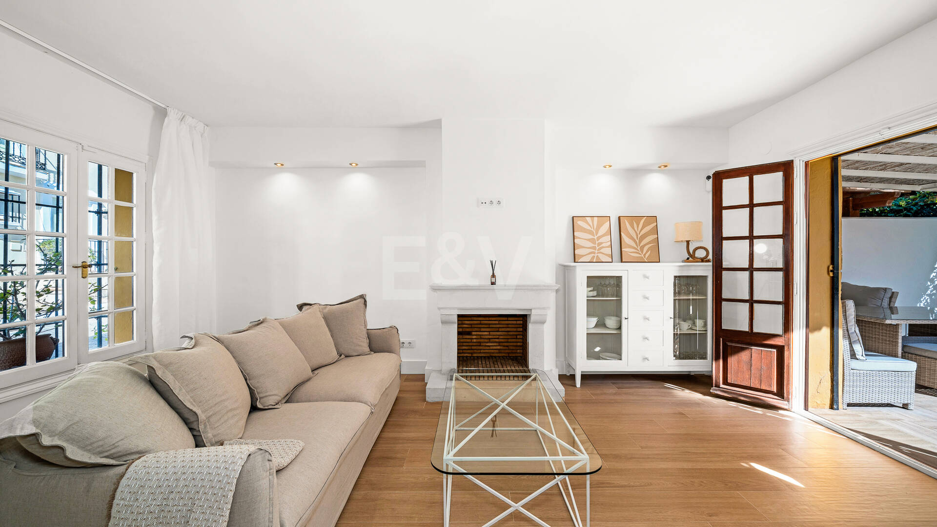 Refined Andalusian Townhouse Steps from the Beach in an Exclusive Setting