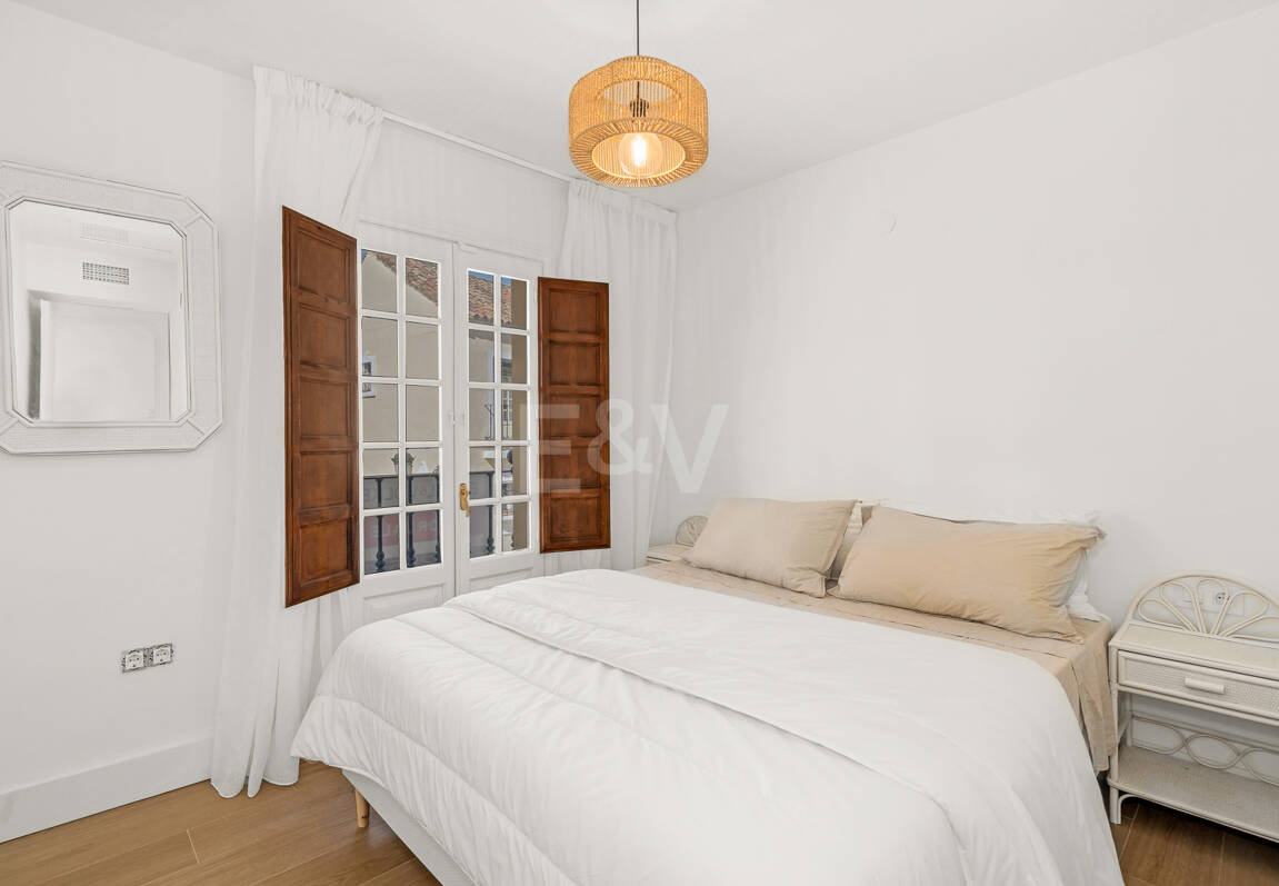 Casa adosada andaluza refinada a pasos de la playa en un entorno exclusivo