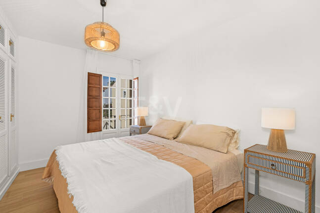 Casa adosada andaluza refinada a pasos de la playa en un entorno exclusivo