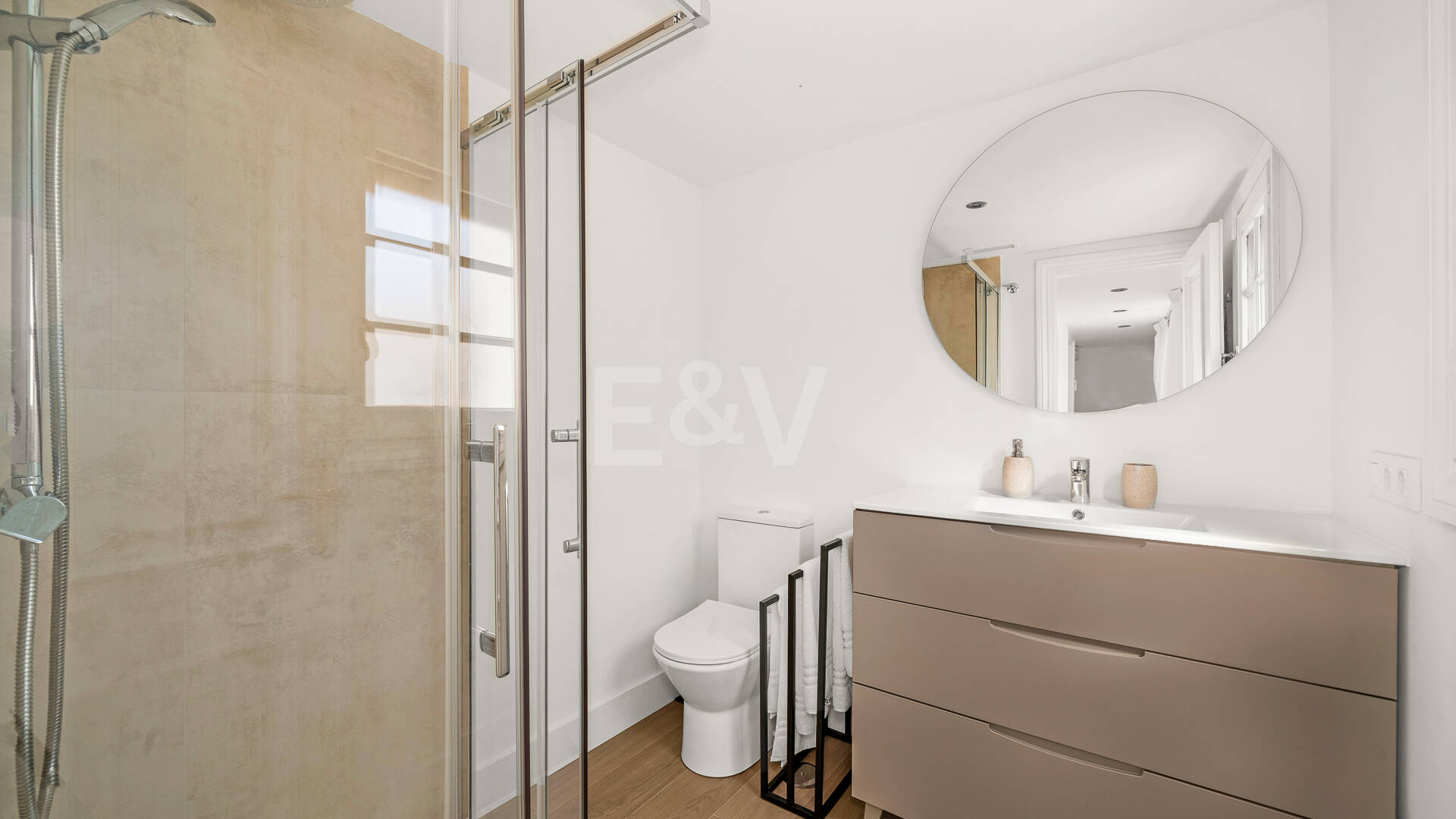 Casa adosada andaluza refinada a pasos de la playa en un entorno exclusivo