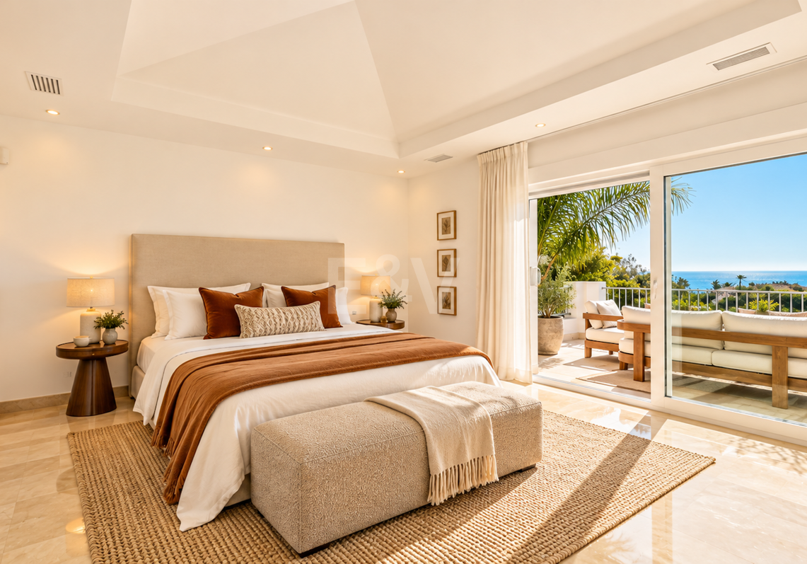 Villa contemporánea con vistas panorámicas al mar y a la montaña en El Rosario, Marbella Este