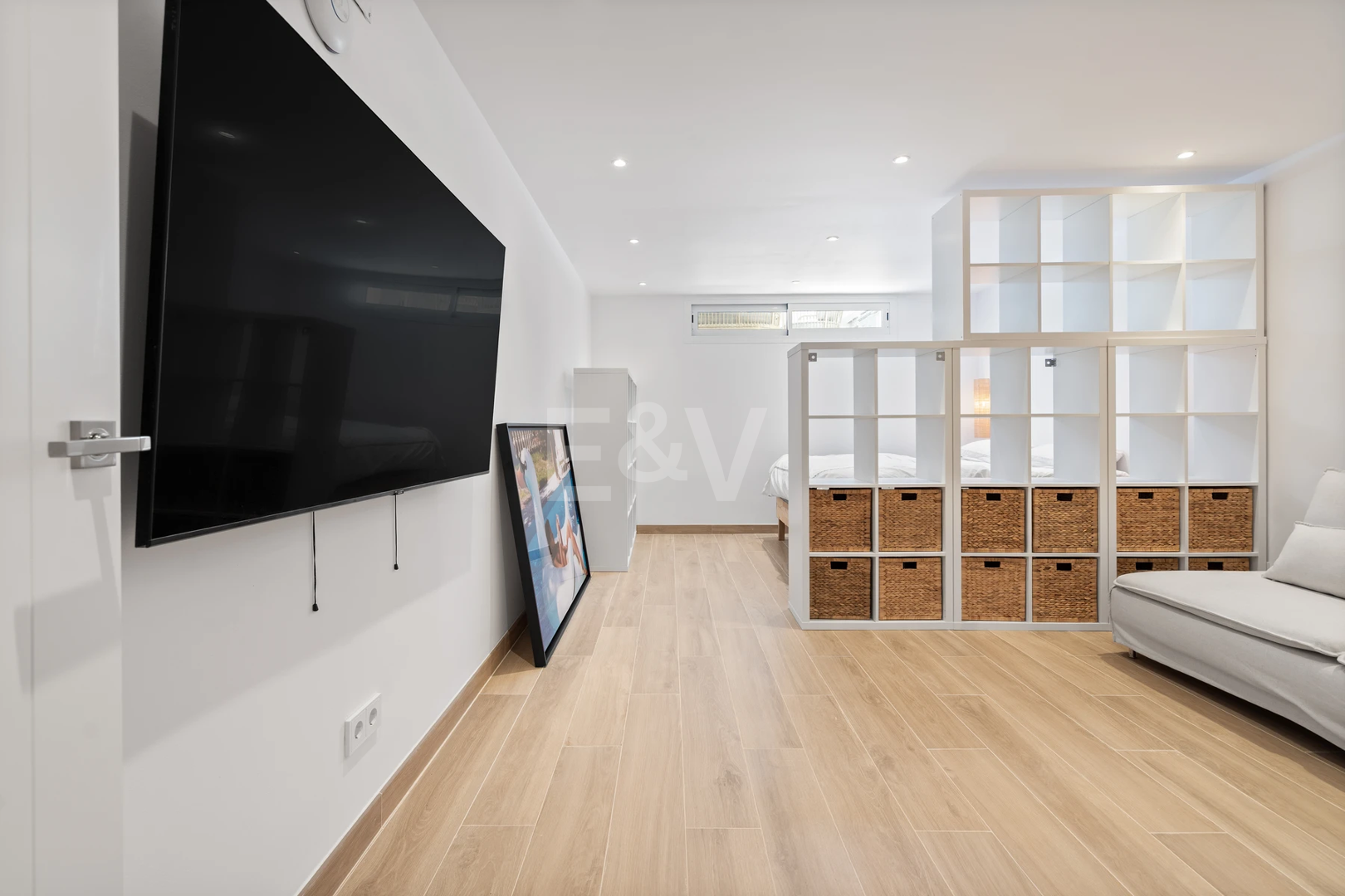 Stylish Townhouse i San Pedro Playa med privat terrass och modern charm