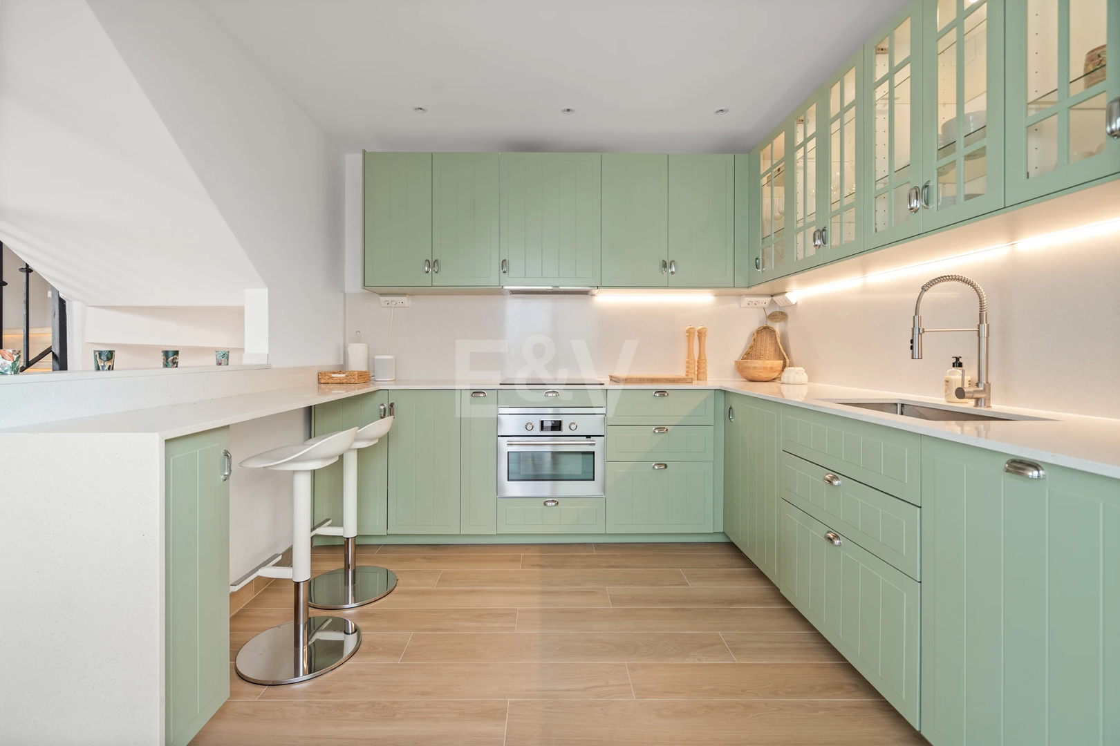 Stylish Townhouse i San Pedro Playa med privat terrass och modern charm