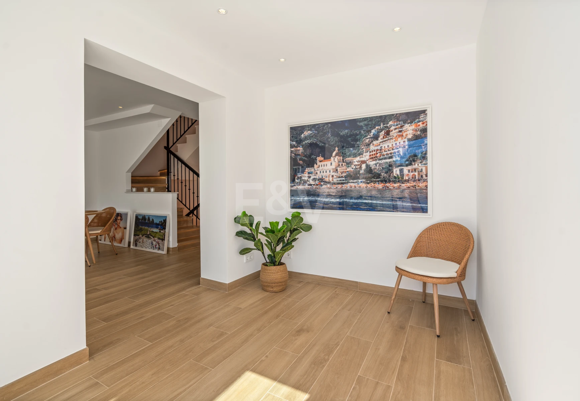 Stylish Townhouse i San Pedro Playa med privat terrass och modern charm