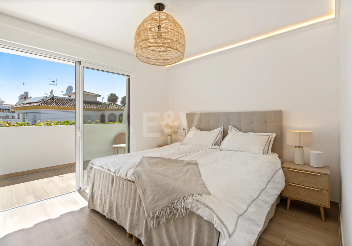Stylish Townhouse in San Pedro Playa with Private Terrace and Modern Charm