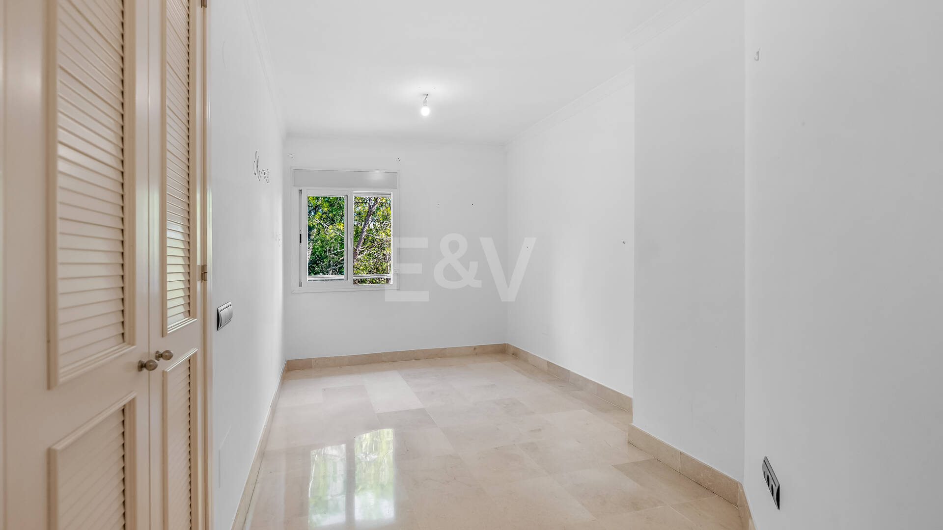 Exclusive Beachside Apartament z widokiem na morze panoramiczne na Golden Mile