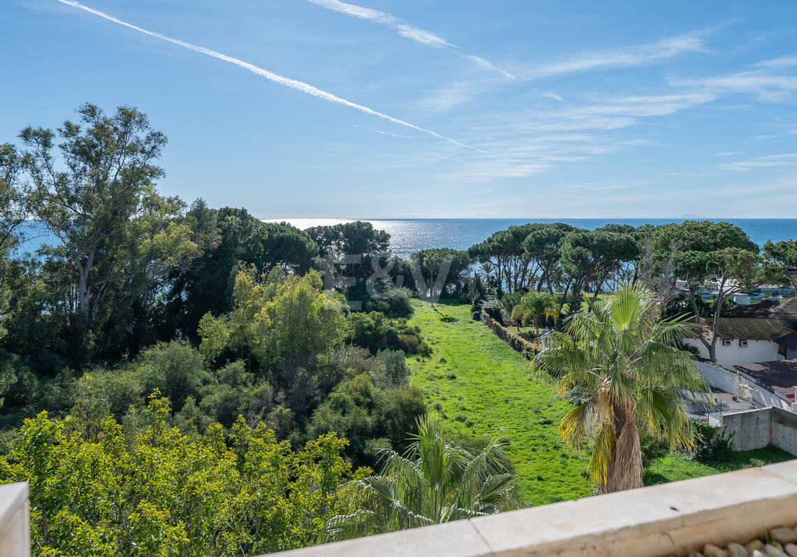 Exclusive Beachside Appartement avec vue panoramique sur la mer sur le Golden Mile