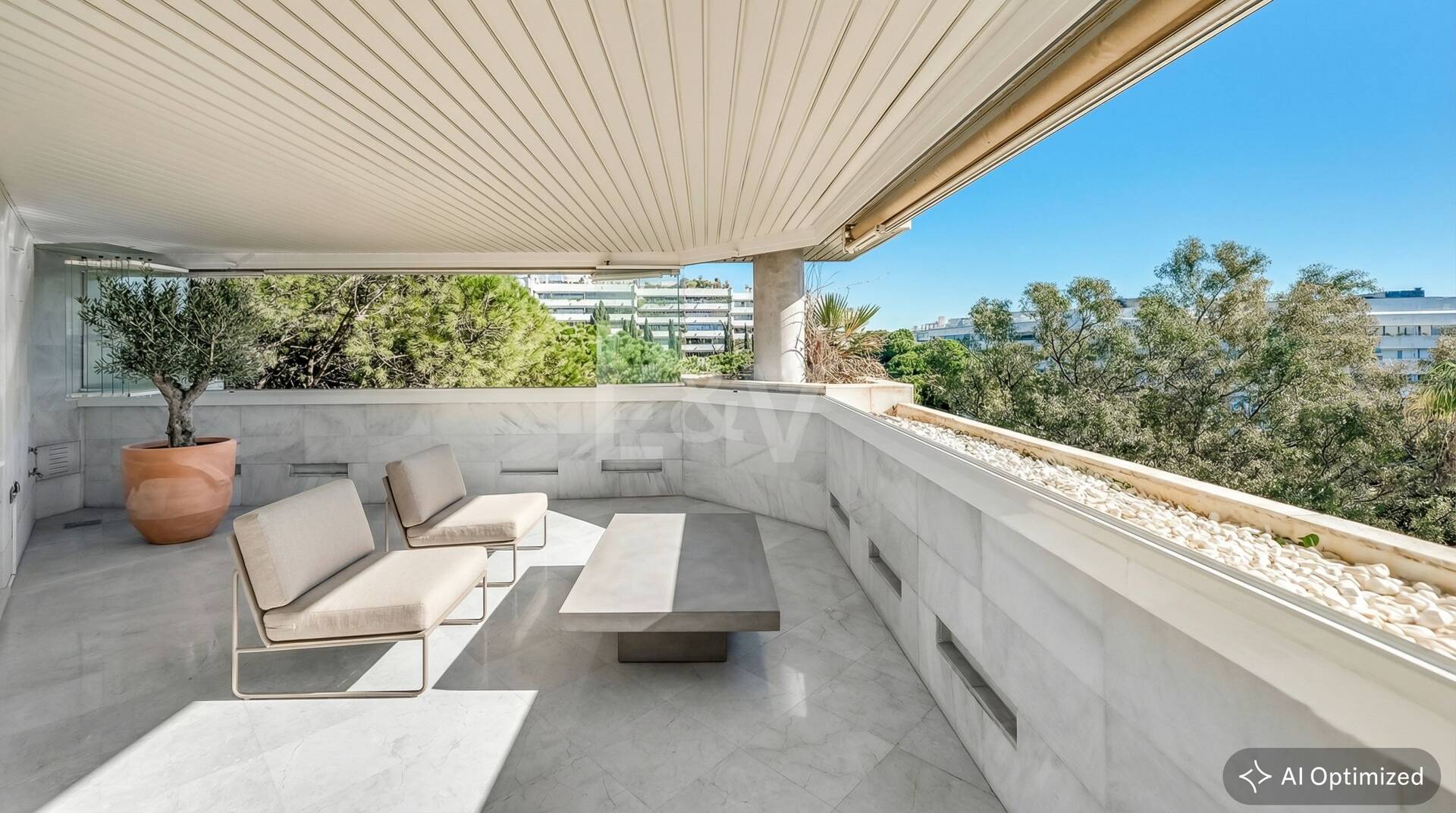 Exklusive Strandresidenz mit Panoramablick auf das Meer an der Goldenen Meile