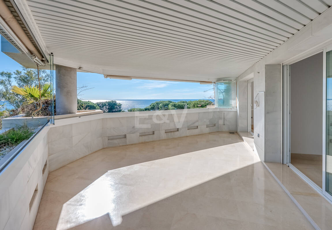 Exclusive Beachside Apartament z widokiem na morze panoramiczne na Golden Mile