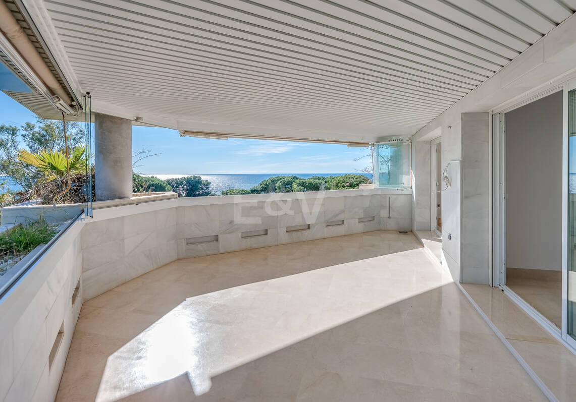 Exclusive Beachside Appartement avec vue panoramique sur la mer sur le Golden Mile