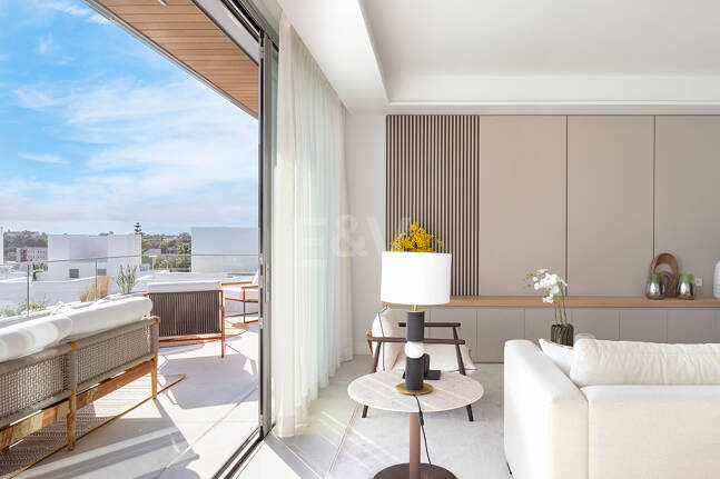 Brand New 3-Bedroom Penthouse with Private Pool and Unique Golf Views in Santa Clara