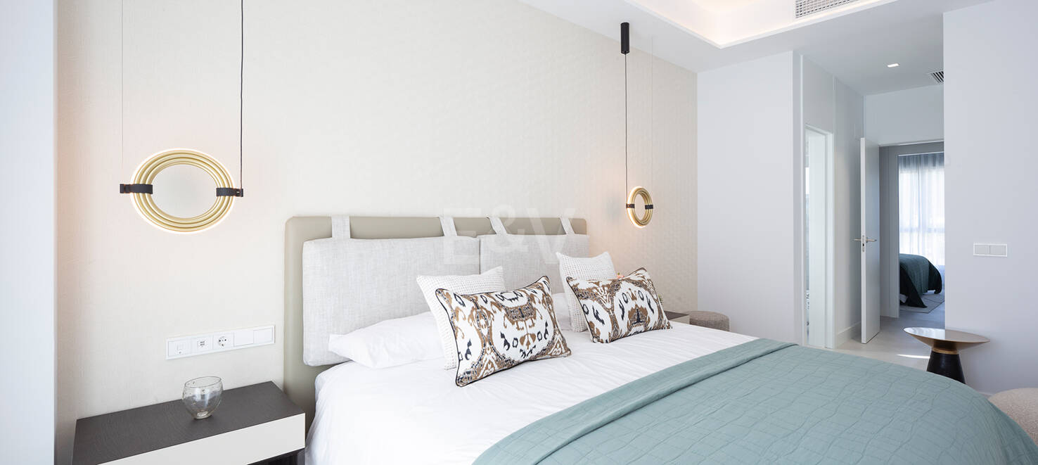 Nouveau Penthouse 3 chambres avec piscine privée et vue unique sur le golf à Santa Clara