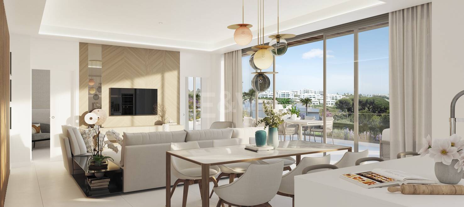 Ático a estrenar con piscina privada en complejo de golf en primera línea