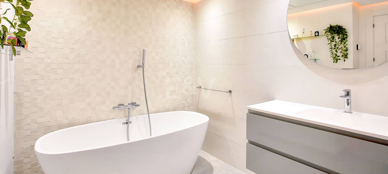 Gartenwohnung in Strandnähe im Palm Beach Komplex, Los Monteros, Marbella Ost