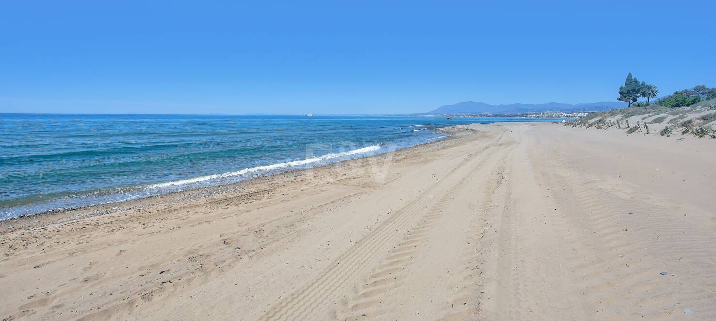 Gartenwohnung in Strandnähe im Palm Beach Komplex, Los Monteros, Marbella Ost