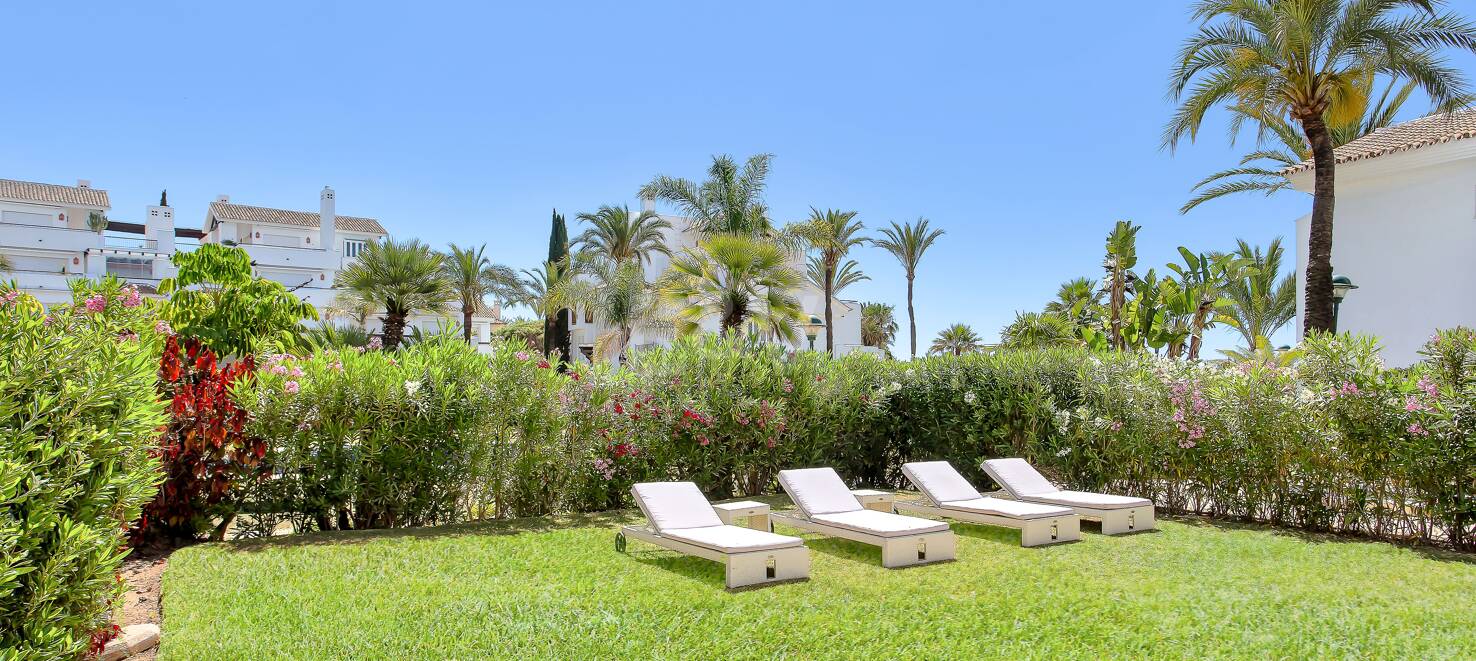 Gartenwohnung in Strandnähe im Palm Beach Komplex, Los Monteros, Marbella Ost
