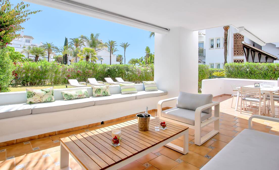 Gartenwohnung in Strandnähe im Palm Beach Komplex, Los Monteros, Marbella Ost