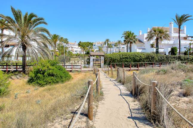Beachfront Garden Lägenhet i Palm Beach Complex