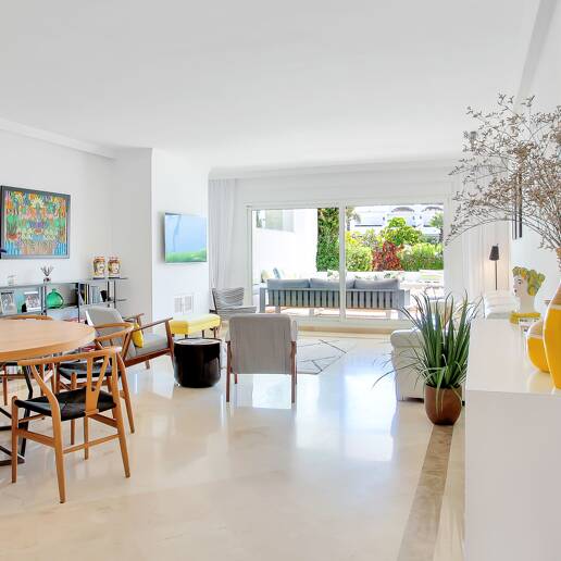 Gartenwohnung in Strandnähe im Palm Beach Komplex, Los Monteros, Marbella Ost