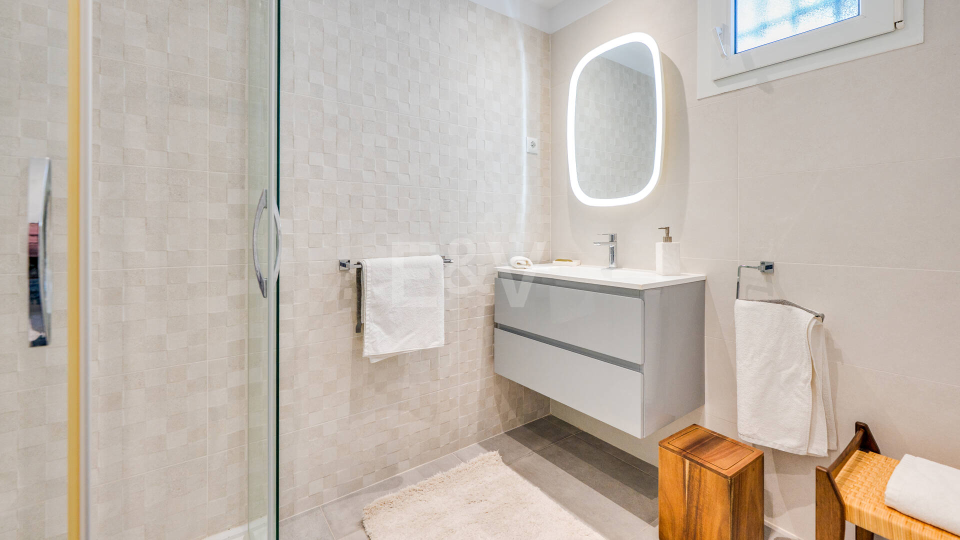 Apartament z ogrodem przy plaży w kompleksie Palm Beach