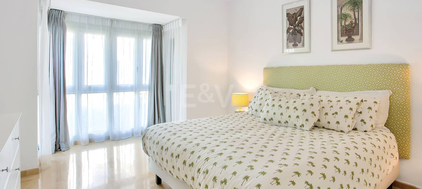 Gartenwohnung in Strandnähe im Palm Beach Komplex, Los Monteros, Marbella Ost