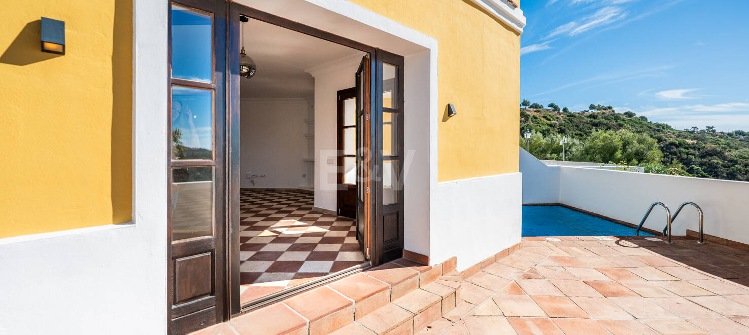 Charming Andalusian Townhouse with Breathtaking Sea and Mountain Vistas