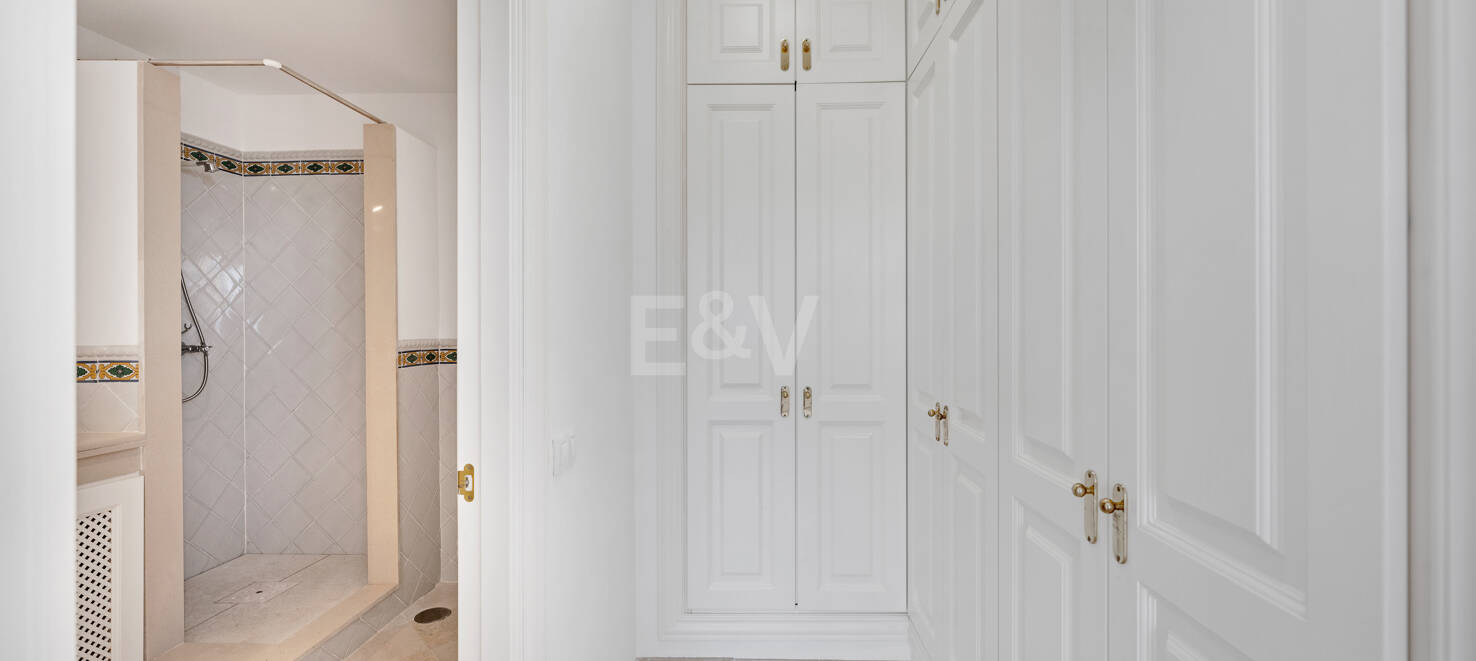 Charming Andalusian Townhouse with Breathtaking Sea and Mountain Vistas