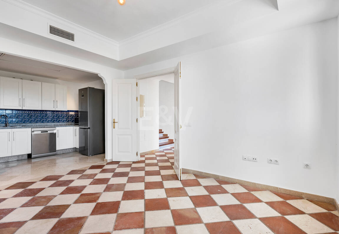 Charmig andalusisk radhus med havs- och bergs Vistas