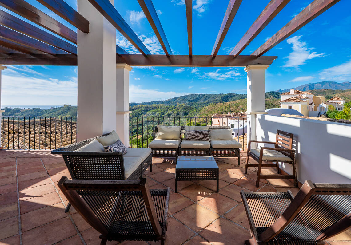 Idyllic Andalusian Townhouse with Captivating Nature and Sea-Infused Views