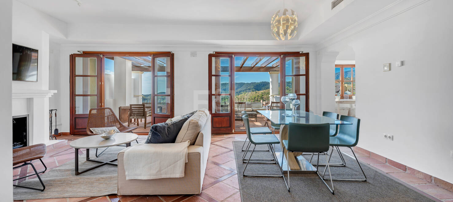 Idyllic Andalusian Townhouse with Captivating Nature and Sea-Infused Views