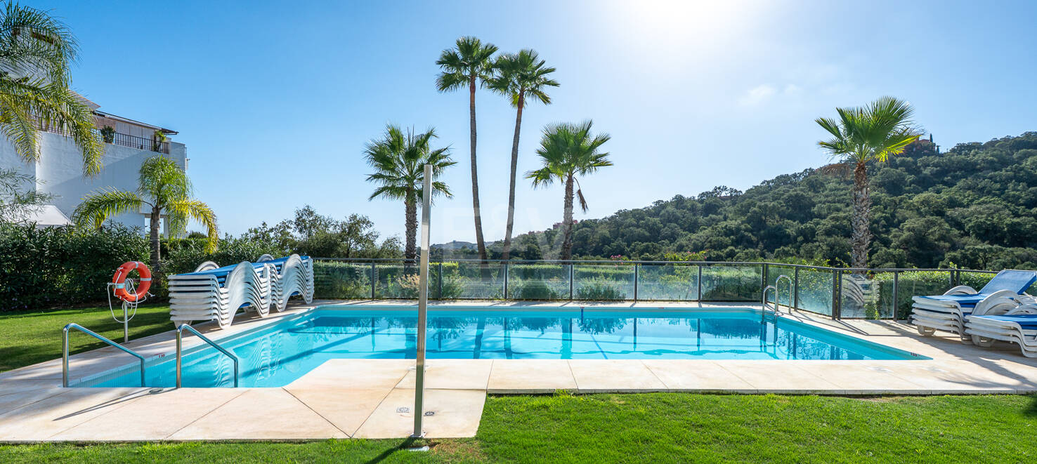 Apartamento Jardín Espacioso de Dos Dormitorios