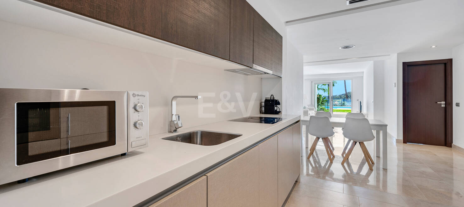 Apartamento Jardín Espacioso de Dos Dormitorios