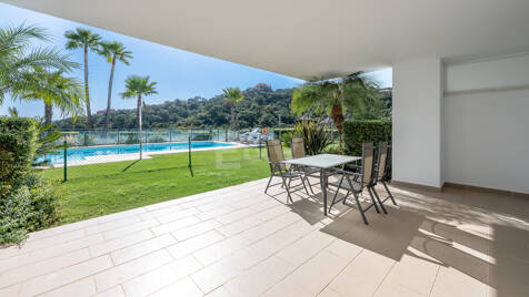 Apartamento Jardín Espacioso de Dos Dormitorios