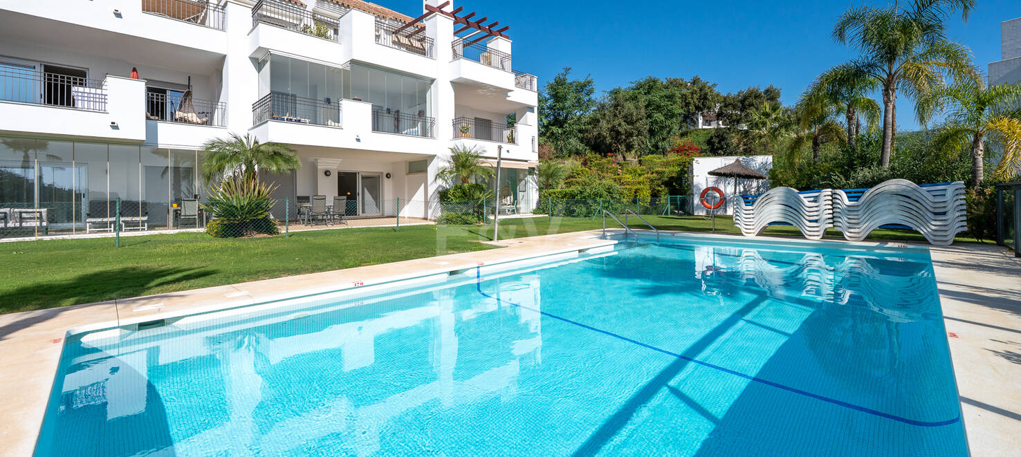 Apartamento Jardín Espacioso de Dos Dormitorios