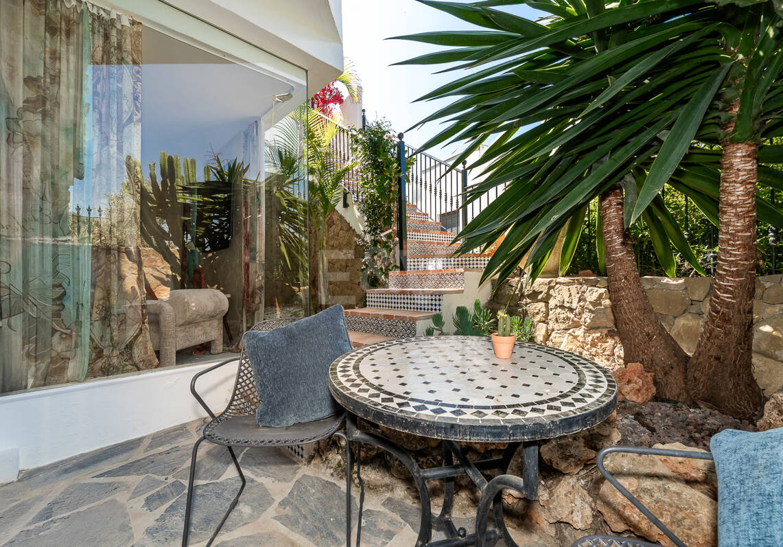 Elegantes Eckreihenhaus mit Privatem Pool in Strandnähe an der Goldenen Meile