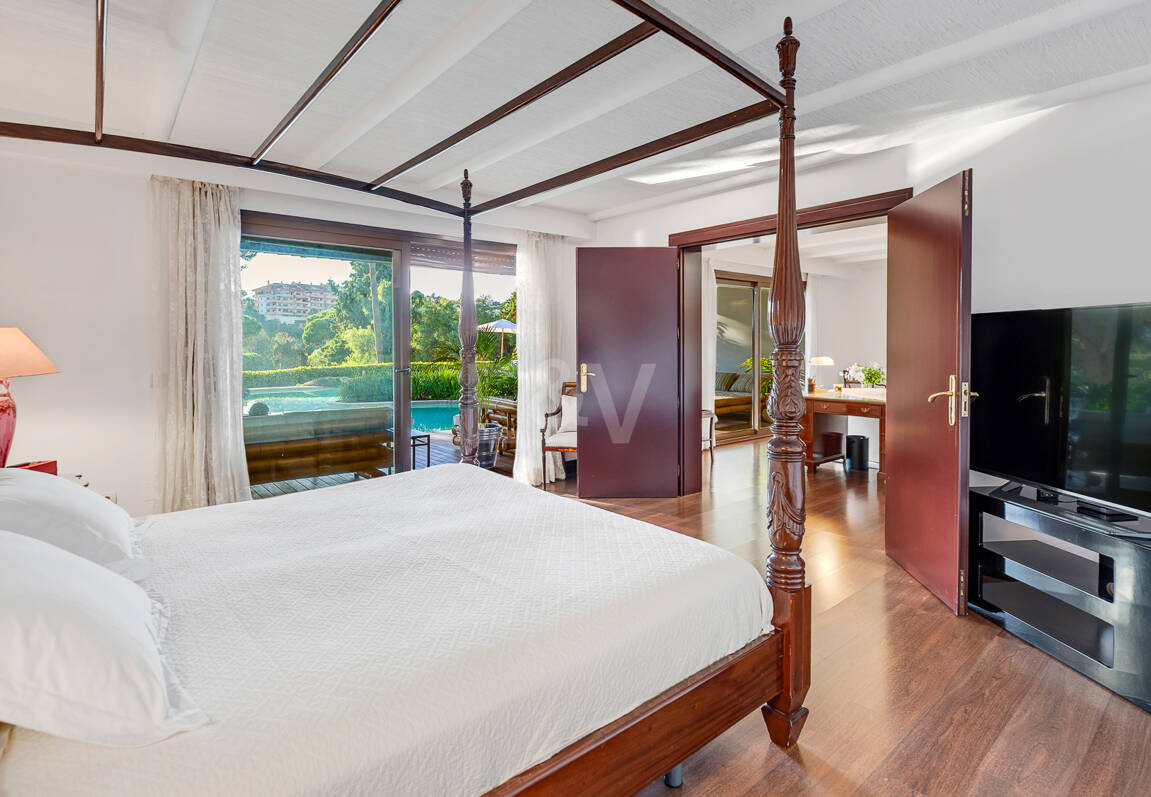 Villa Front Line Golf dans une communauté fermée