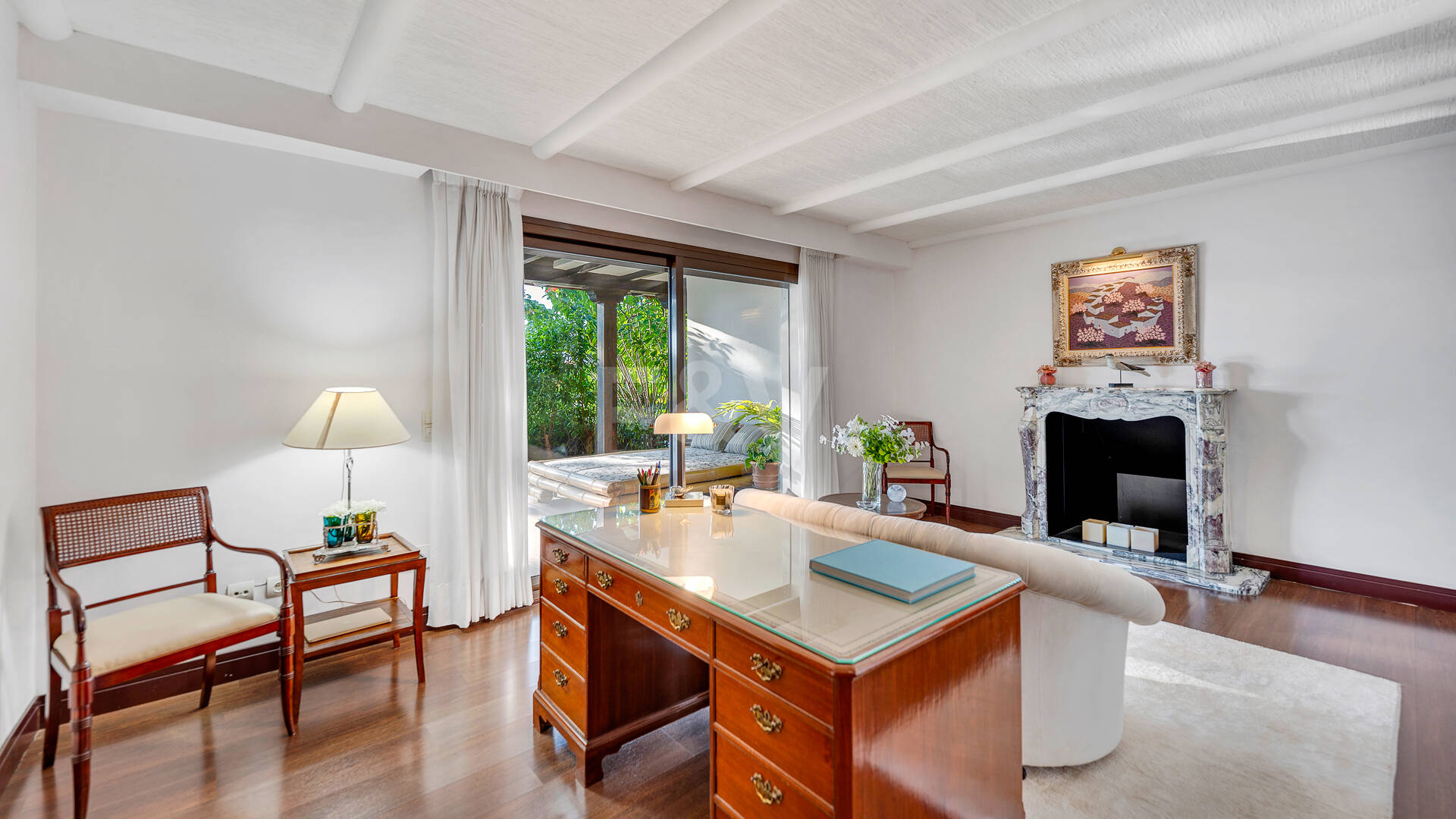 Villa Front Line Golf i en gated community