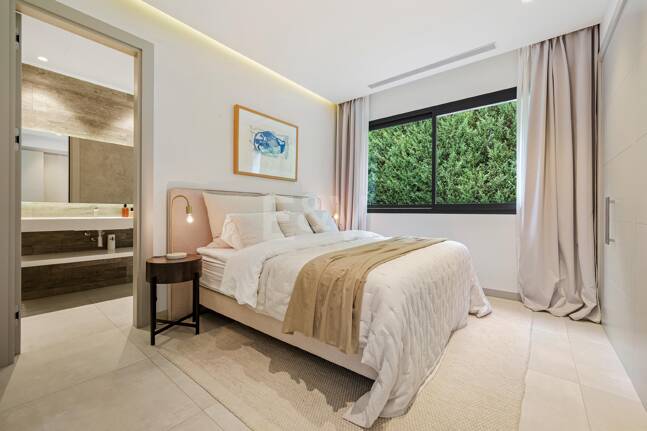 Luxuriöse zeitgemäße Villa nur wenige Minuten von Puerto Banús entfernt