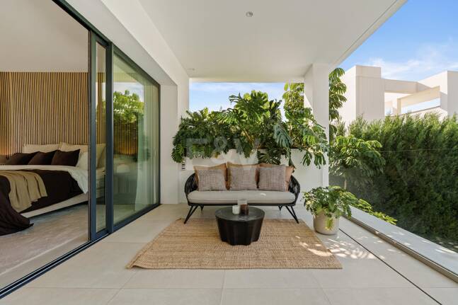 Luxuriöse zeitgemäße Villa nur wenige Minuten von Puerto Banús entfernt