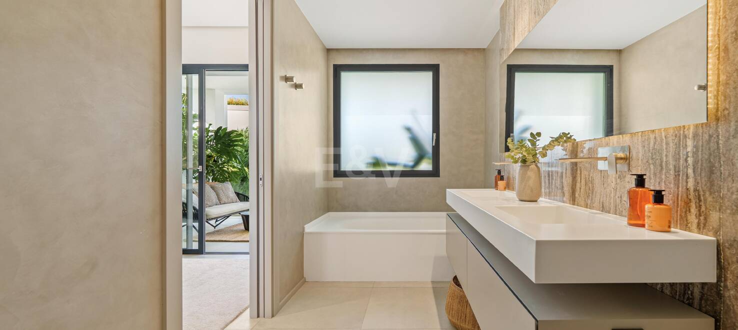 Luxuriöse zeitgemäße Villa nur wenige Minuten von Puerto Banús entfernt