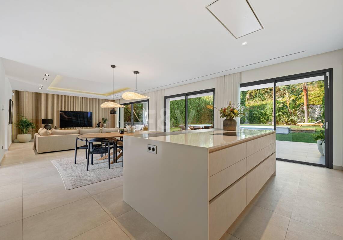 Luxury Contemporary Villa just few Minutes from Puerto Banús
