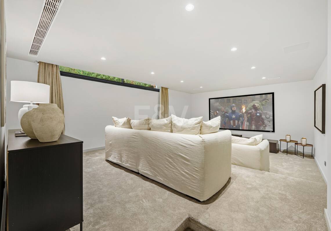 Luxury Contemporary Villa just few Minutes from Puerto Banús