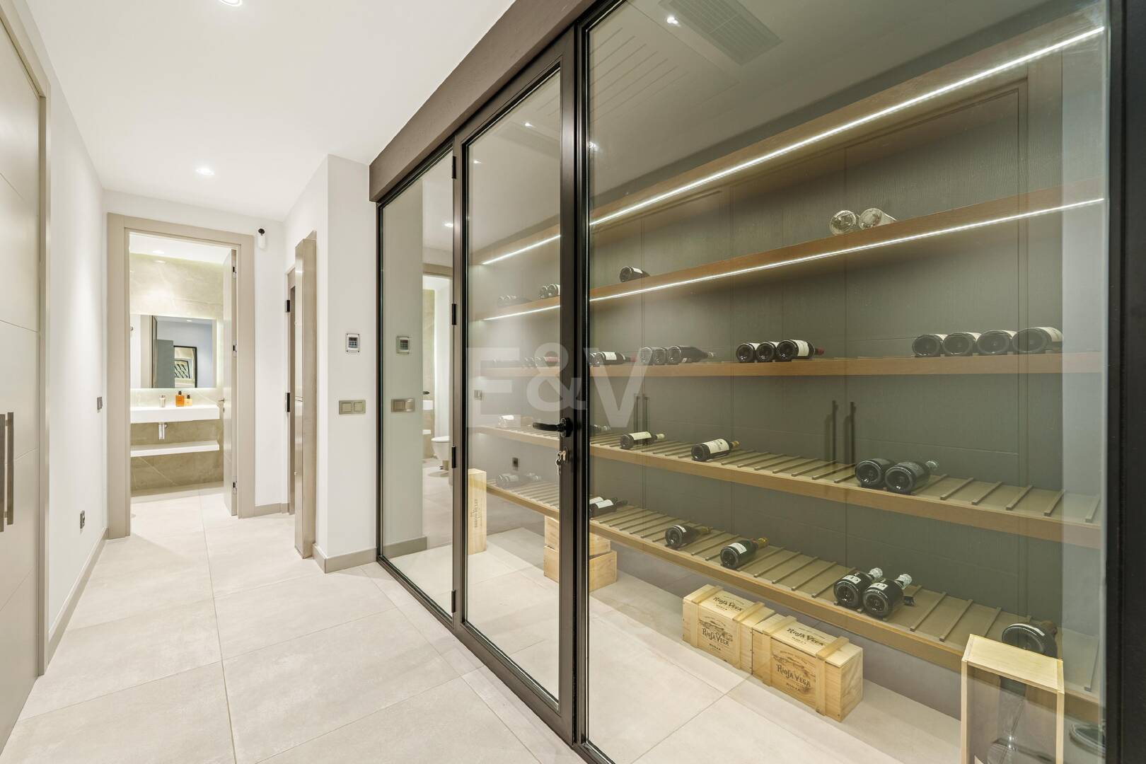 Luxuriöse zeitgemäße Villa nur wenige Minuten von Puerto Banús entfernt