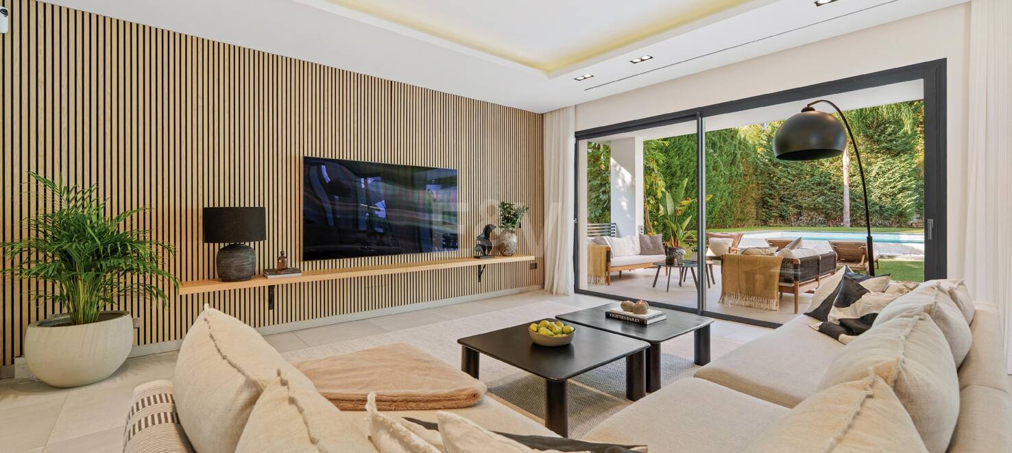 Luxuriöse zeitgemäße Villa nur wenige Minuten von Puerto Banús entfernt