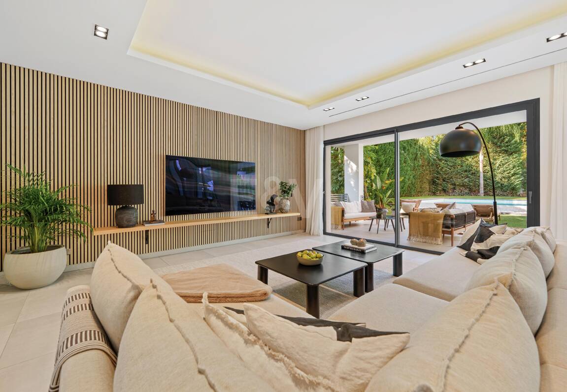 Luxuriöse zeitgemäße Villa nur wenige Minuten von Puerto Banús entfernt