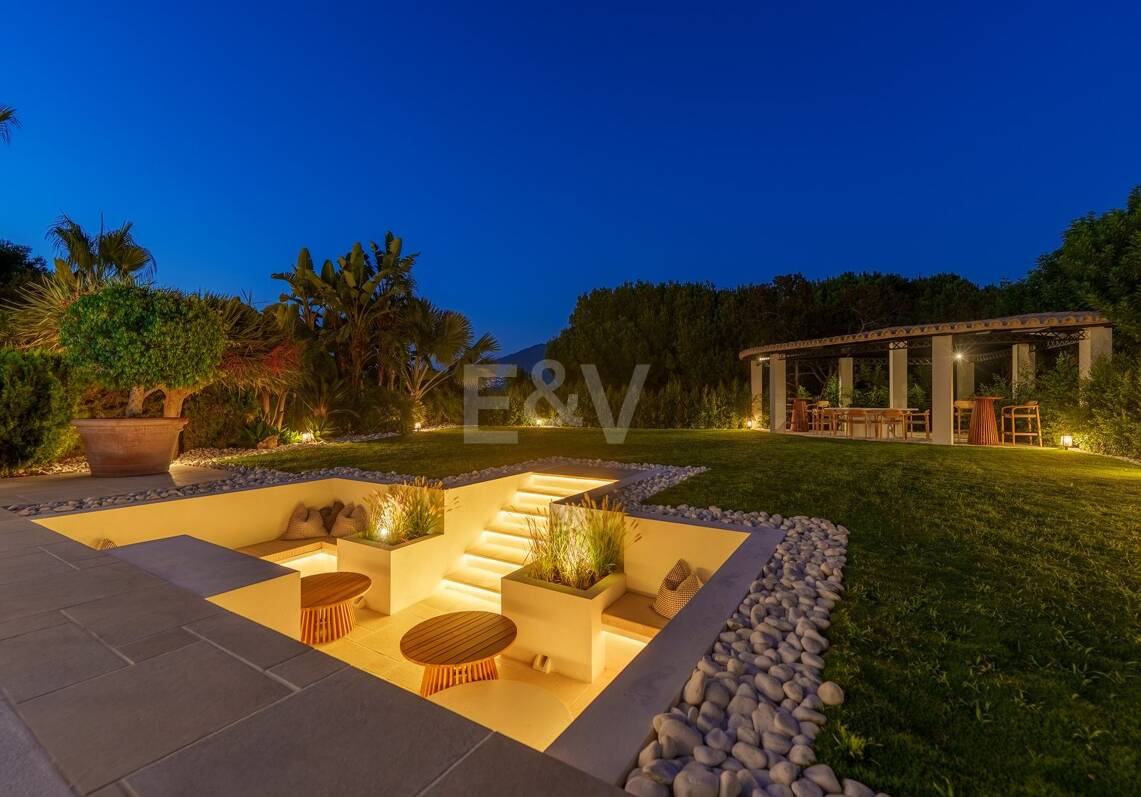 A Landmark Residence in Nueva Andalucía for an Exceptional Lifestyle